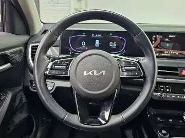 2023 Kia Seltos с пробегом 36 856 км