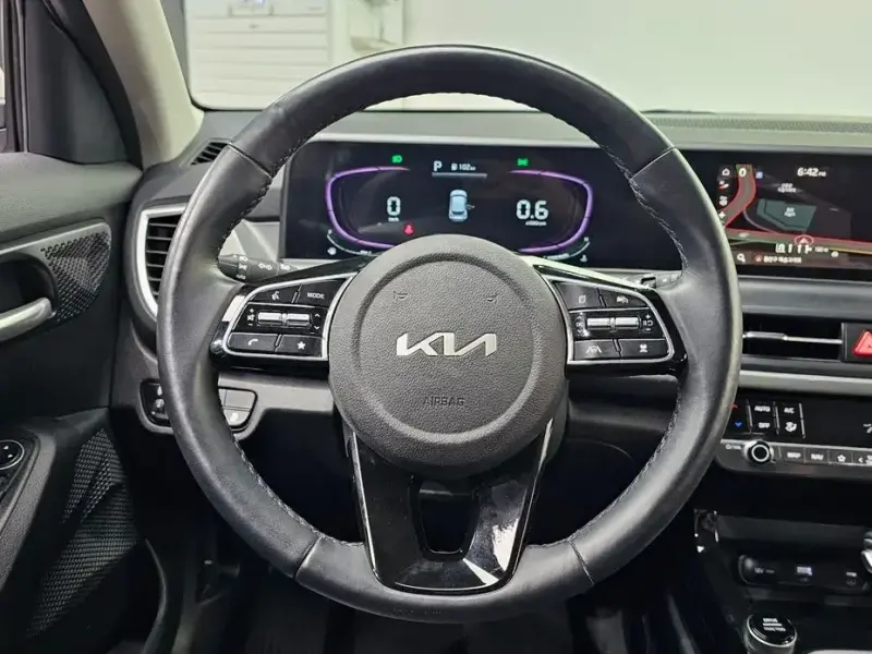 2023 Kia Seltos с пробегом 36 856 км
