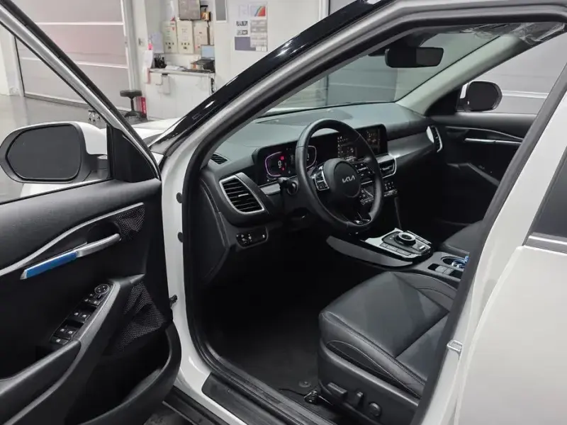 2025 Kia Seltos с пробегом 8 590 км