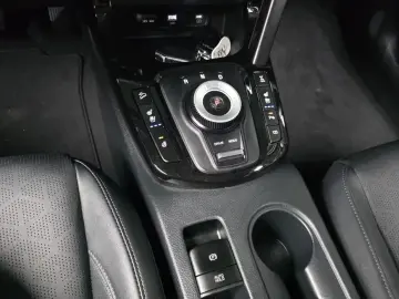 2023 Kia Seltos с пробегом 15 296 км