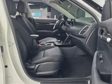 2023 Kia Seltos с пробегом 15 296 км
