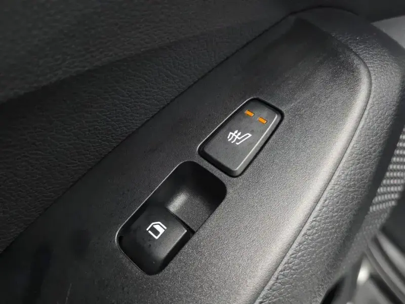 2023 Kia Seltos с пробегом 15 296 км