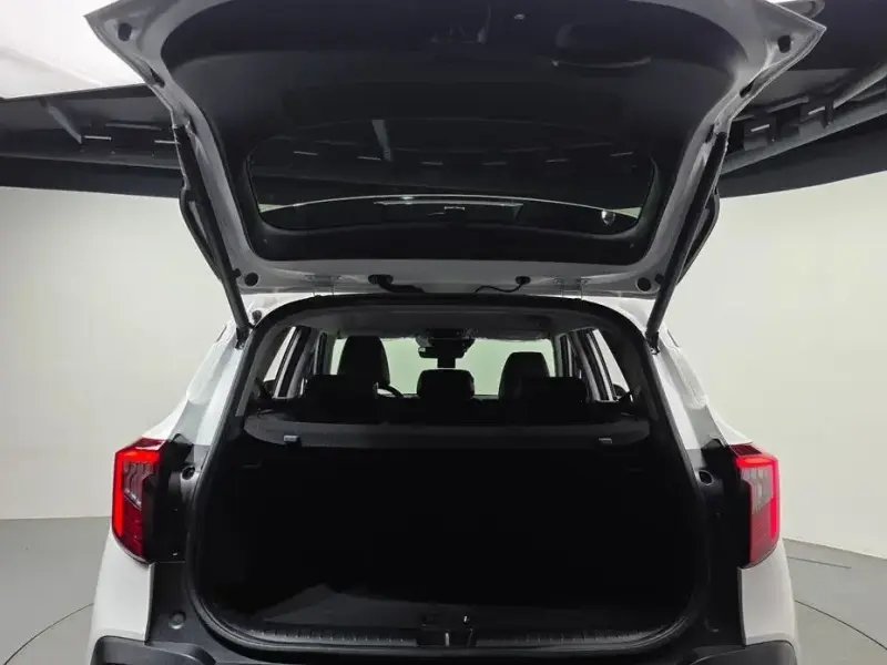 2023 Kia Seltos с пробегом 15 296 км