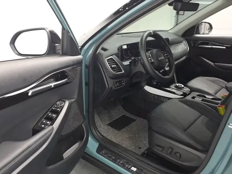 2025 Kia Seltos с пробегом 9 991 км