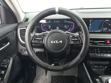 2025 Kia Seltos с пробегом 9 991 км