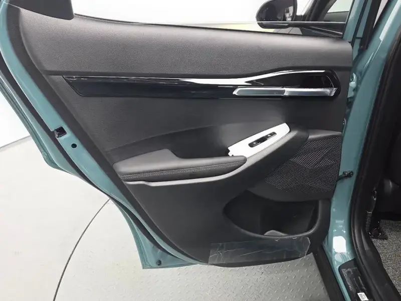 2025 Kia Seltos с пробегом 9 991 км