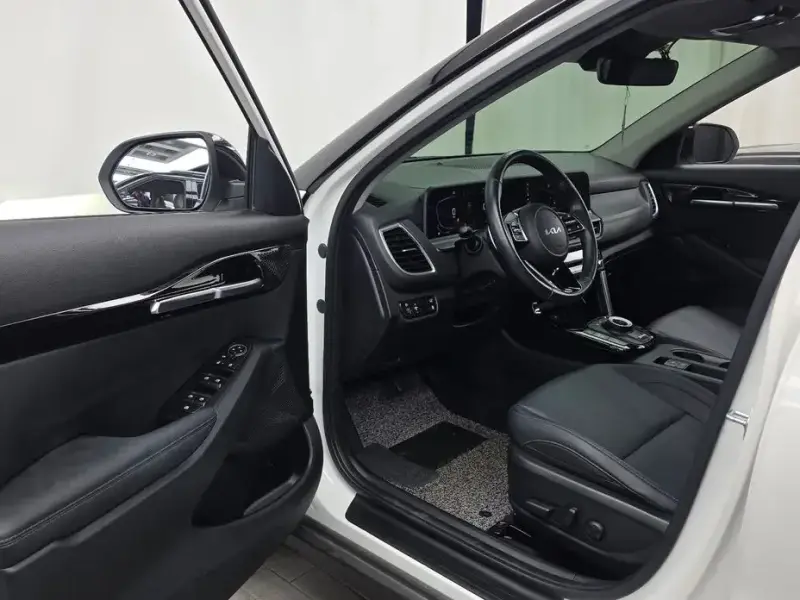 2023 Kia Seltos с пробегом 24 249 км