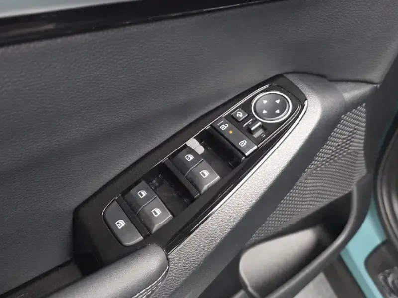 2025 Kia Seltos с пробегом 9 991 км