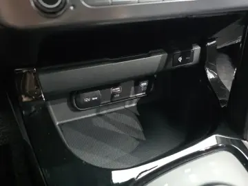 2025 Kia Seltos с пробегом 9 991 км