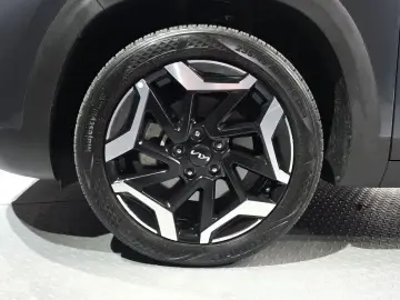2023 Kia Seltos с пробегом 21 305 км