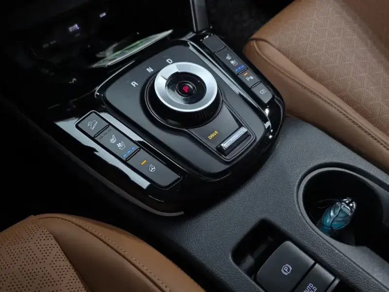 2024 Kia Seltos с пробегом 25 881 км