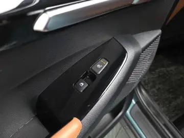 2024 Kia Seltos с пробегом 25 881 км