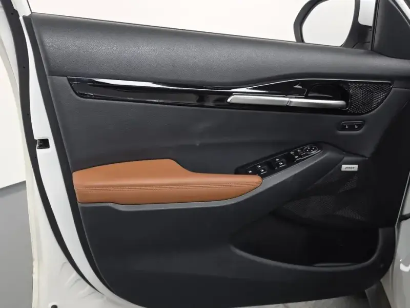 2023 Kia Seltos с пробегом 48 351 км