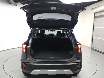 2023 Kia Seltos с пробегом 68 633 км