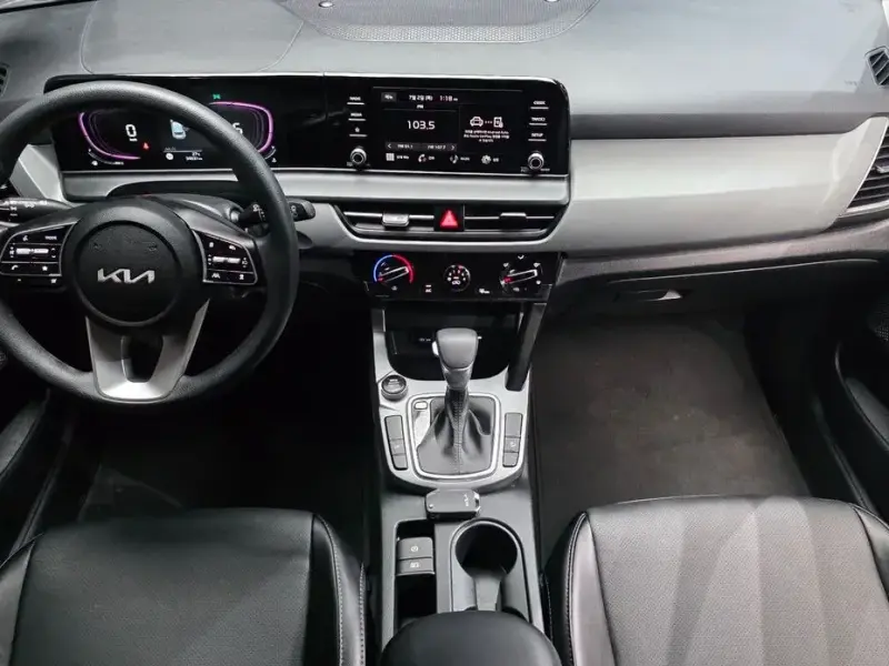 2023 Kia Seltos с пробегом 34 631 км