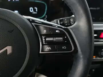 2023 Kia Seltos с пробегом 68 633 км