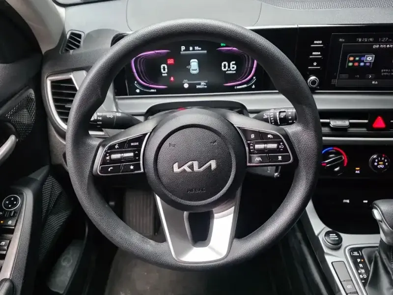 2023 Kia Seltos с пробегом 34 631 км