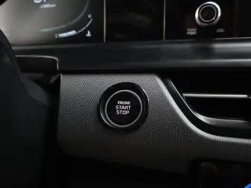 2023 Kia Seltos с пробегом 68 633 км