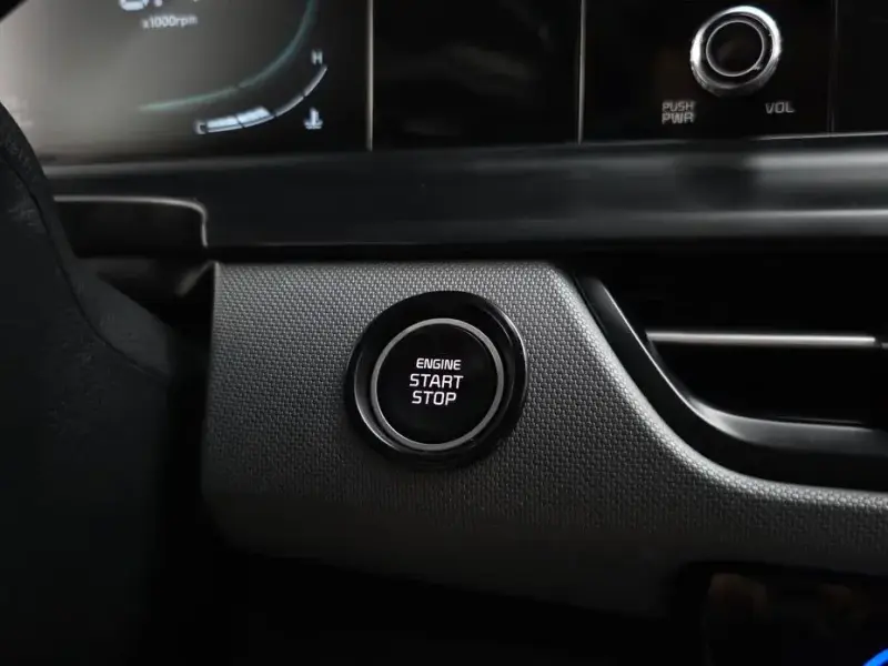 2023 Kia Seltos с пробегом 68 633 км