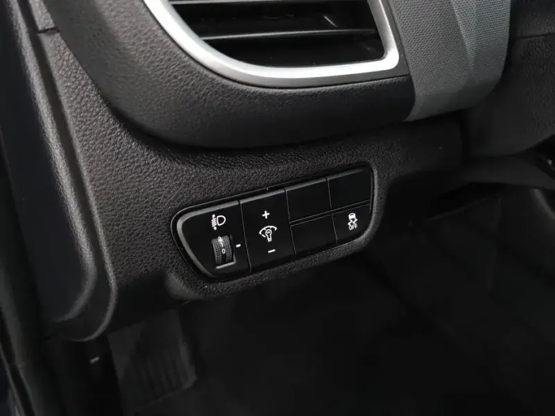 2023 Kia Seltos с пробегом 68 633 км
