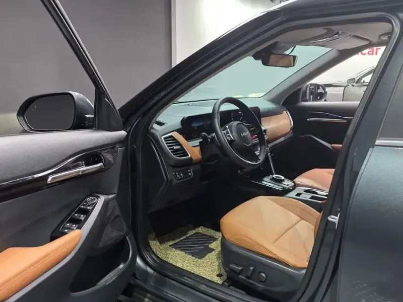 2023 Kia Seltos с пробегом 31 525 км