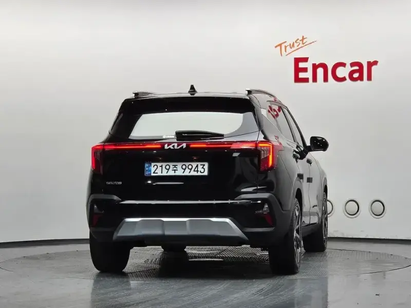 2024 Kia Seltos с пробегом 32 480 км