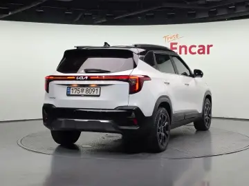 2023 Kia Seltos с пробегом 31 266 км