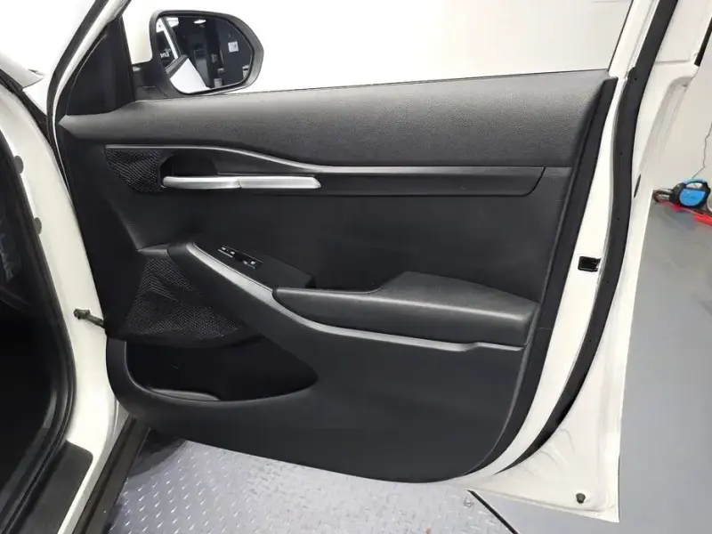 2025 Kia Seltos с пробегом 12 396 км