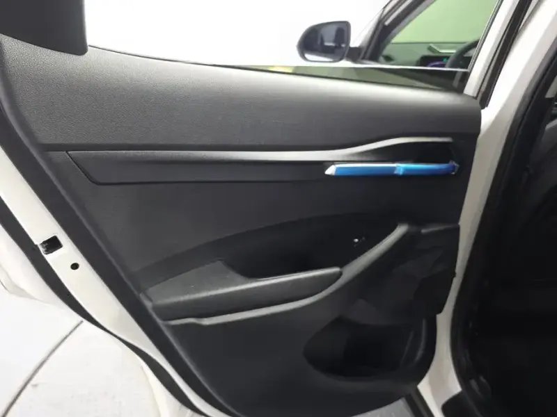 2025 Kia Seltos с пробегом 12 396 км