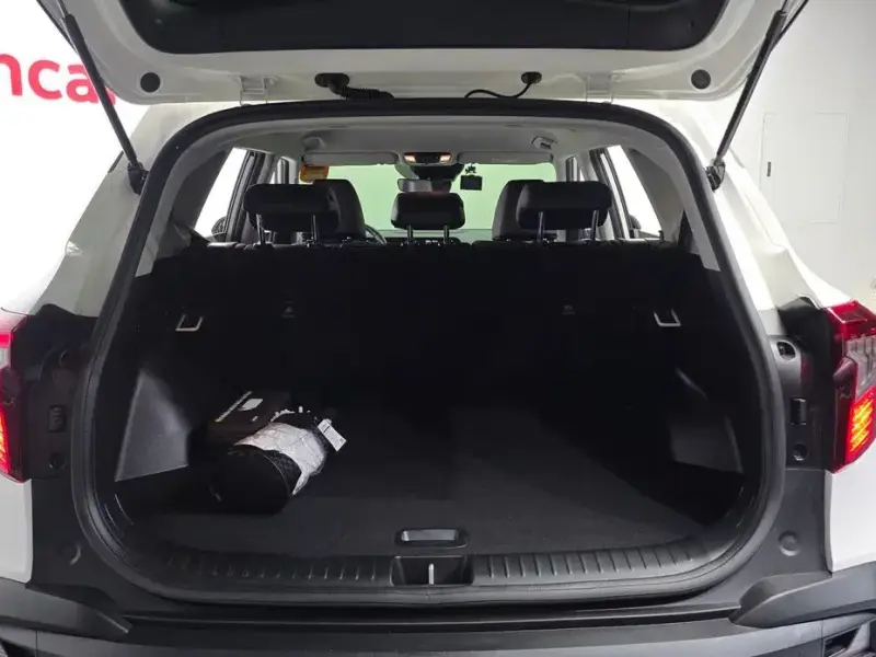 2025 Kia Seltos с пробегом 12 396 км