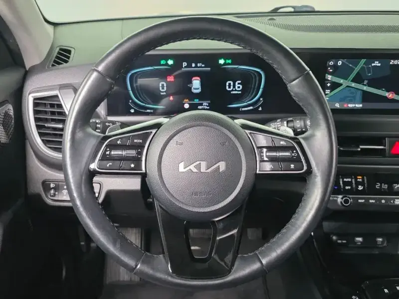 2023 Kia Seltos с пробегом 49 773 км