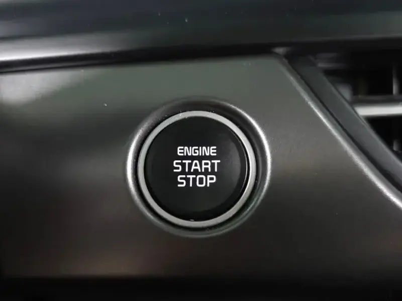 2023 Kia Seltos с пробегом 49 773 км
