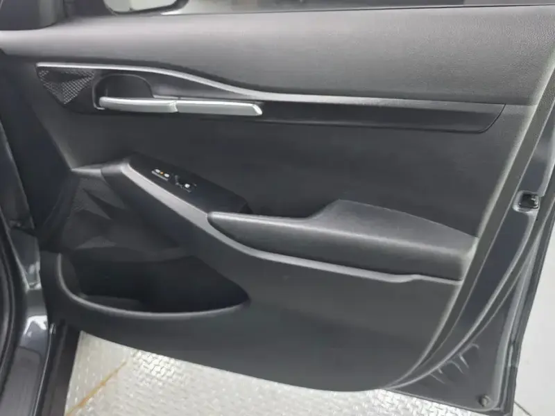 2023 Kia Seltos с пробегом 49 773 км