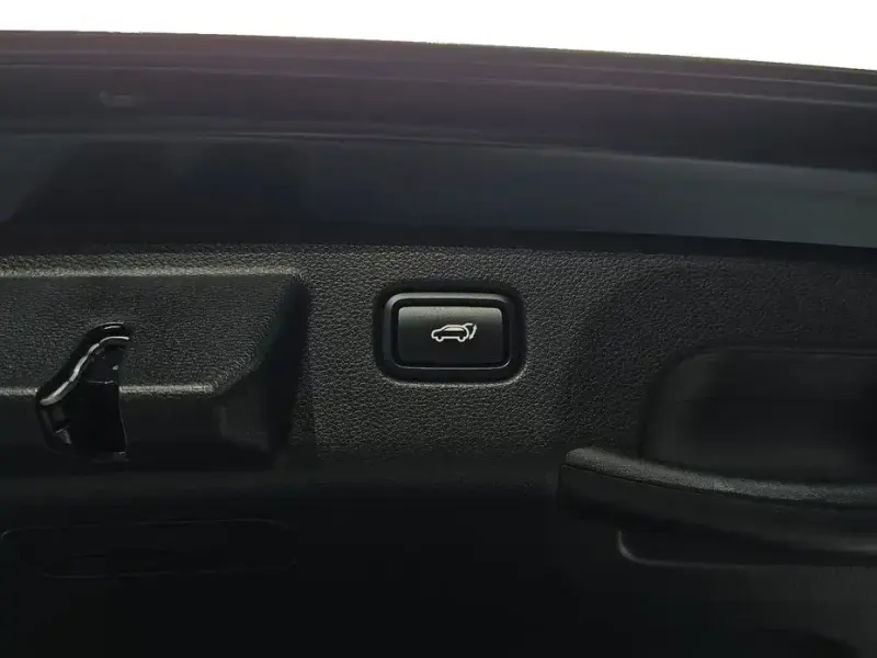 2024 Kia Seltos с пробегом 9 994 км