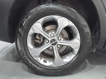 2025 Kia Seltos с пробегом 24 174 км
