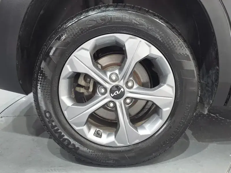 2025 Kia Seltos с пробегом 24 174 км