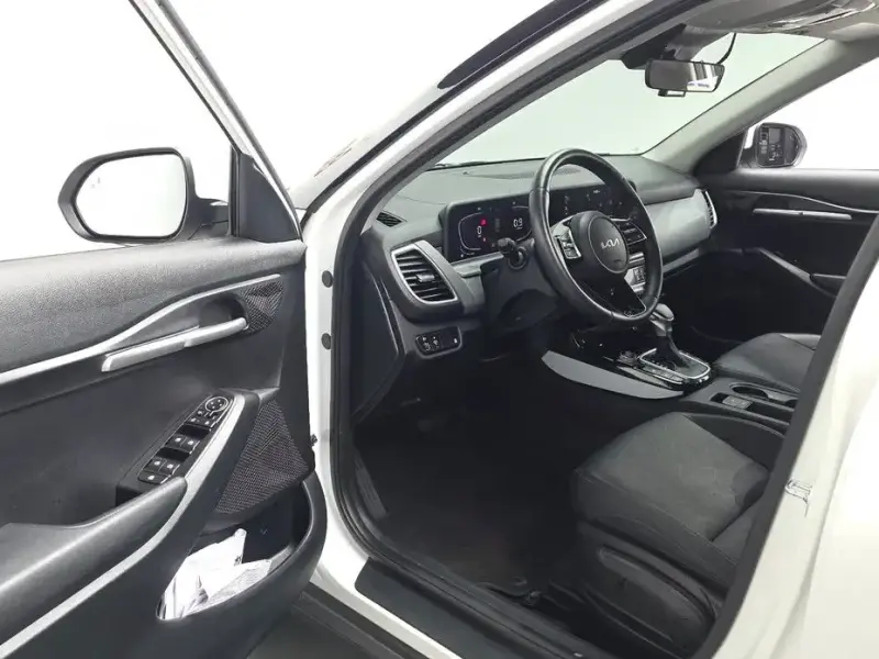 2025 Kia Seltos с пробегом 24 174 км