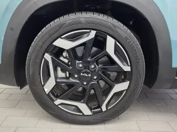 2023 Kia Seltos с пробегом 9 845 км