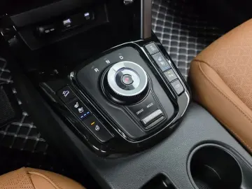 2023 Kia Seltos с пробегом 9 845 км