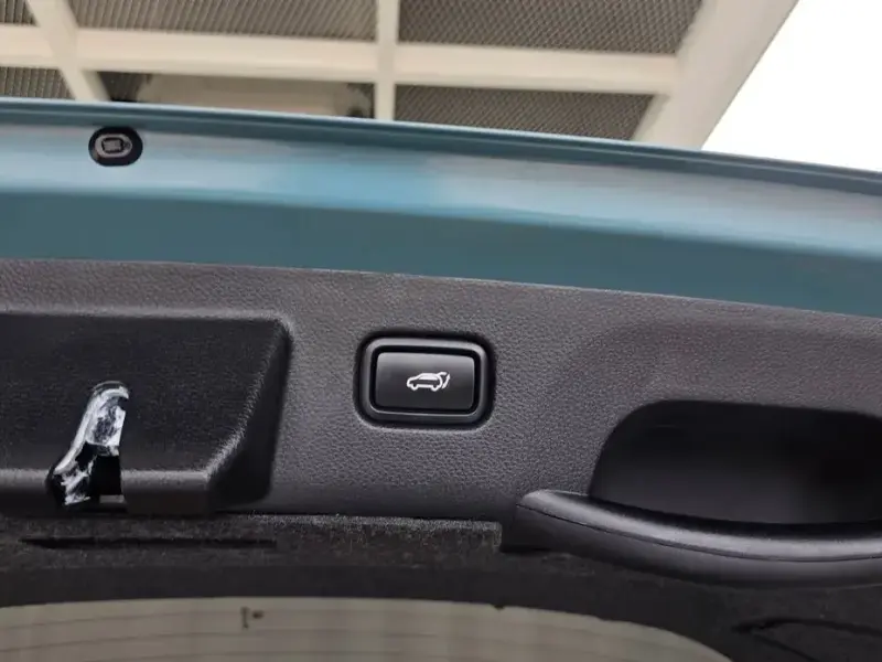 2023 Kia Seltos с пробегом 9 845 км