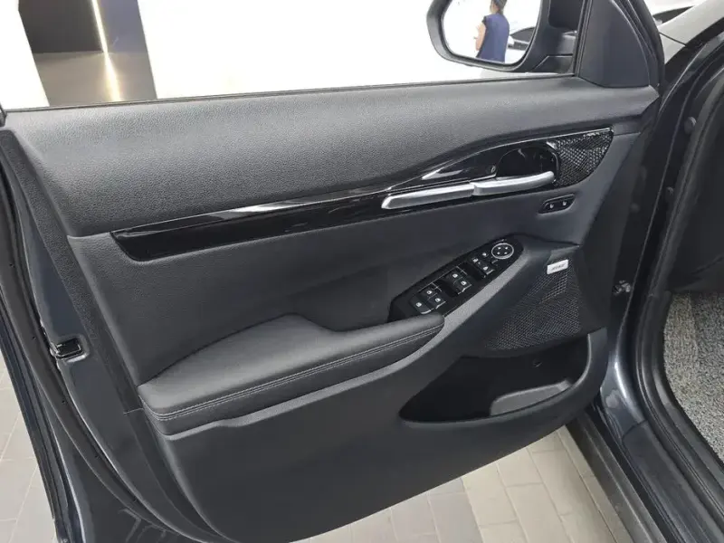 2023 Kia Seltos с пробегом 35 681 км