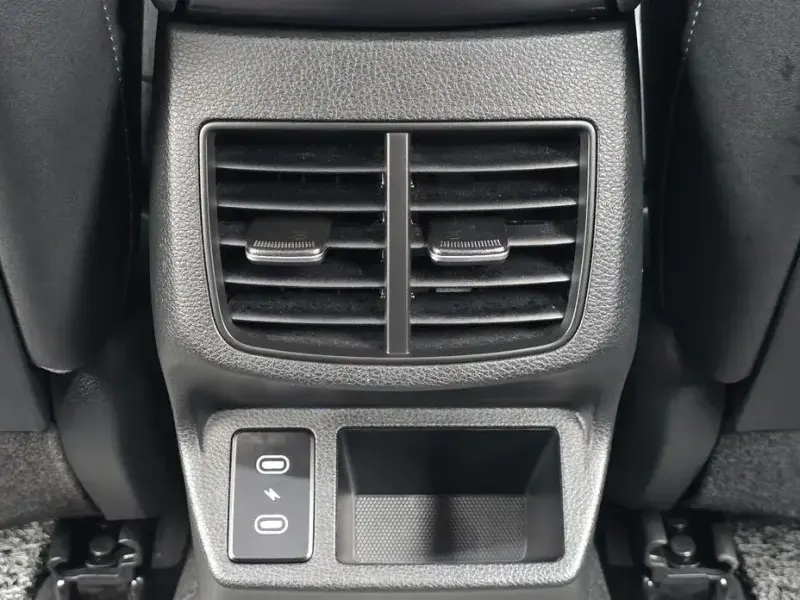 2023 Kia Seltos с пробегом 35 681 км
