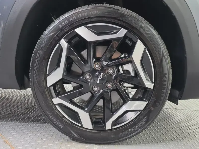 2024 Kia Seltos с пробегом 12 386 км