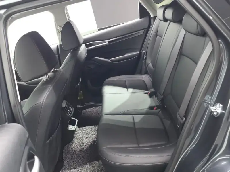 2025 Kia Seltos с пробегом 8 019 км