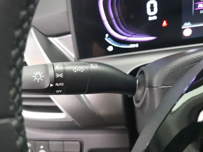 2025 Kia Seltos с пробегом 8 019 км