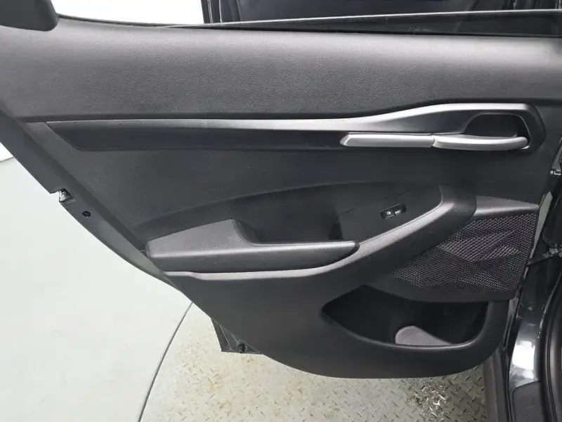 2025 Kia Seltos с пробегом 8 019 км