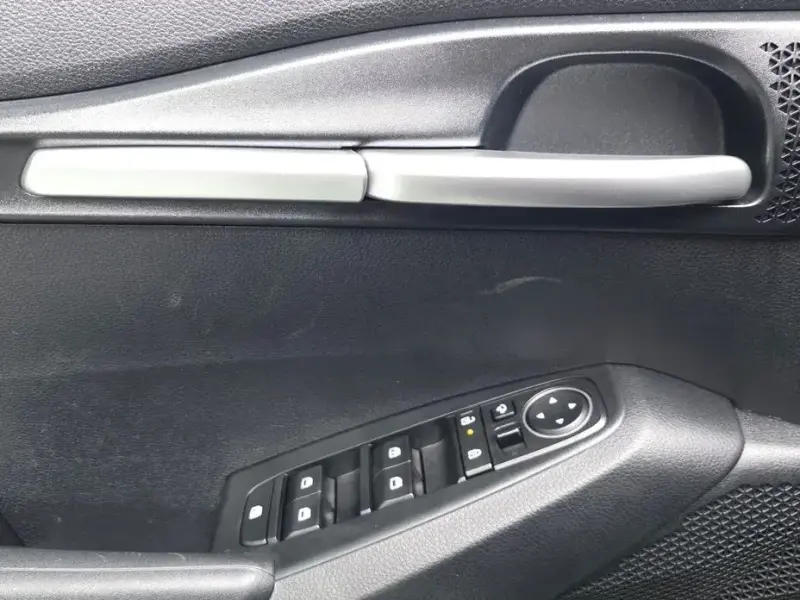 2025 Kia Seltos с пробегом 8 019 км