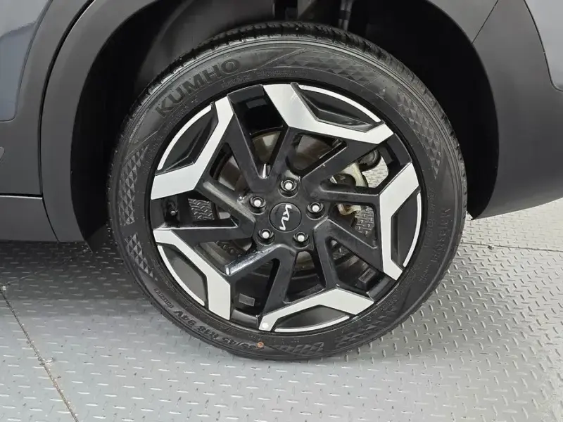 2024 Kia Seltos с пробегом 41 896 км