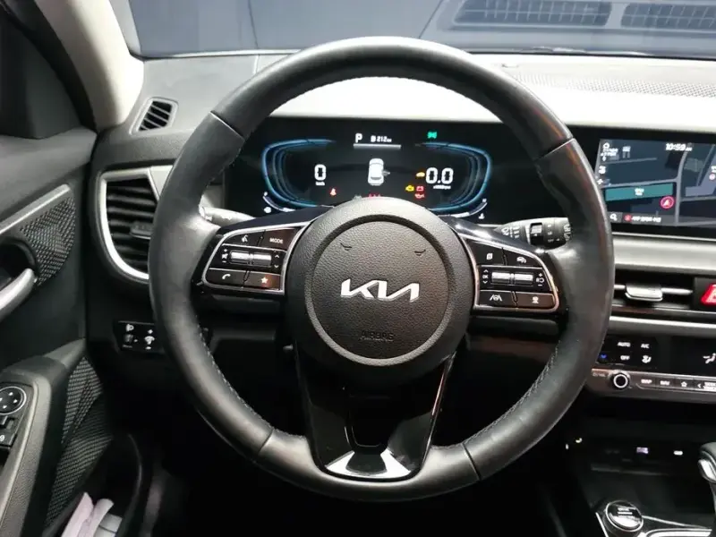 2024 Kia Seltos с пробегом 33 516 км