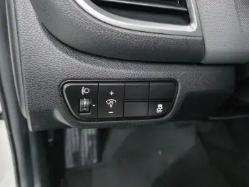 2024 Kia Seltos с пробегом 17 761 км